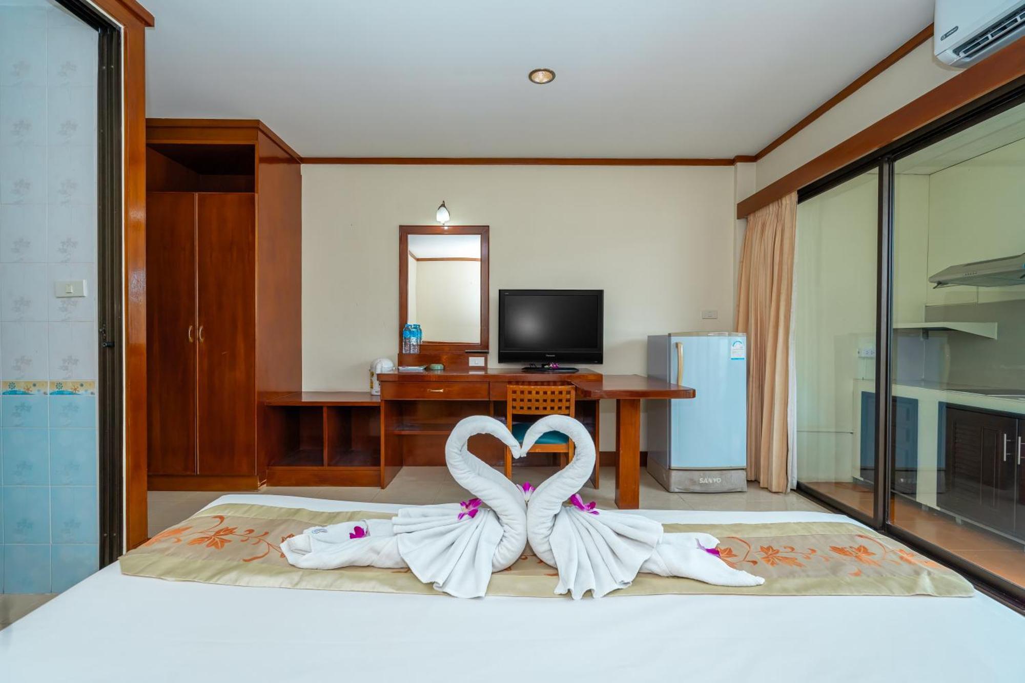 Outdoor Inn Kata Hotel Εξωτερικό φωτογραφία